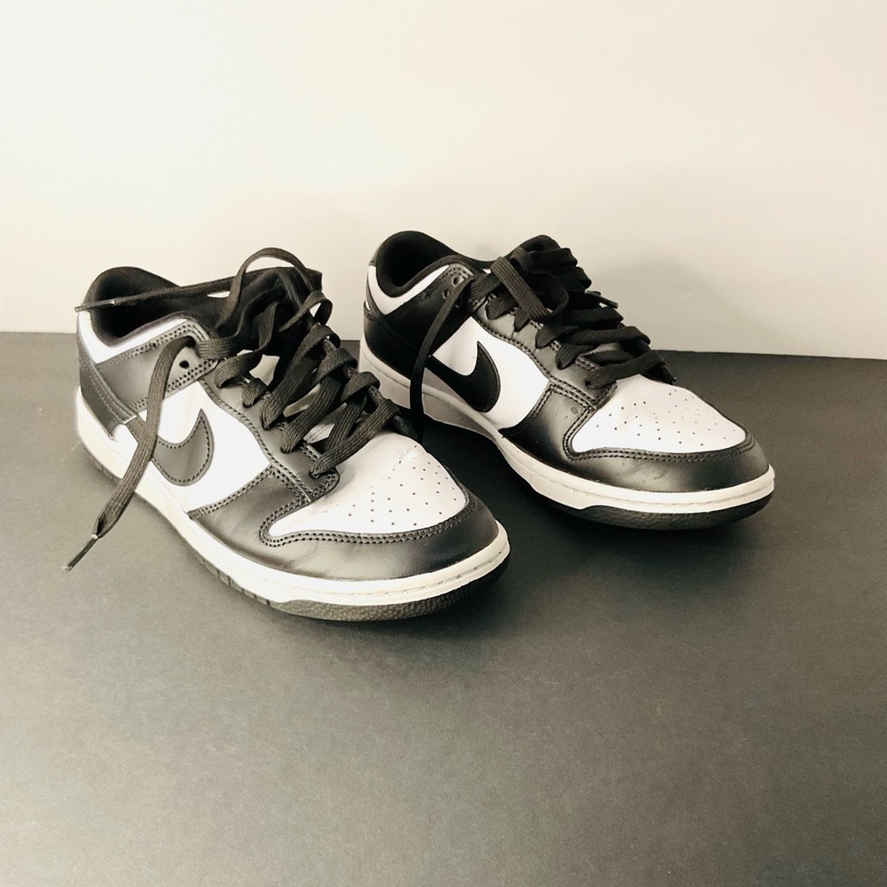 Nike Dunk Low Black White Sneakers Men’s Size 9